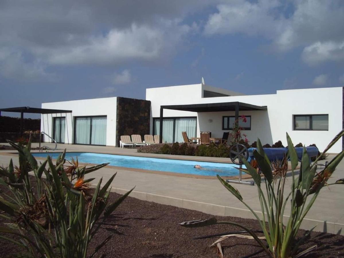 Villa Wind Wave 28B - Heated & Shared Pool La Oliva Exterior foto