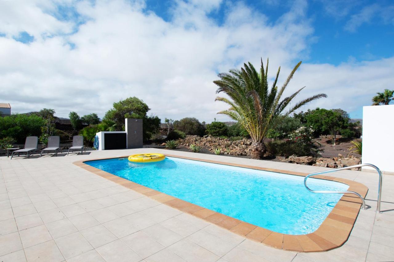 Villa Wind Wave 28B - Heated & Shared Pool La Oliva Exterior foto